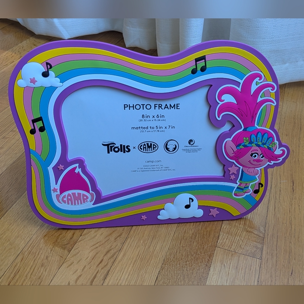 NWT Camp Poppy Trolls Rainbow Rubber Photo Frame for Kids. Dreamworks